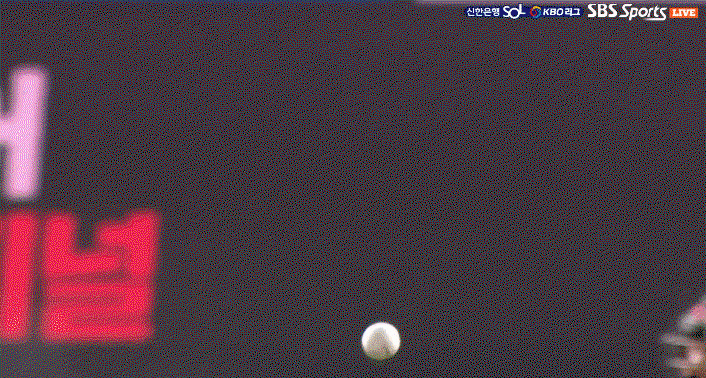SYRmKu.gif