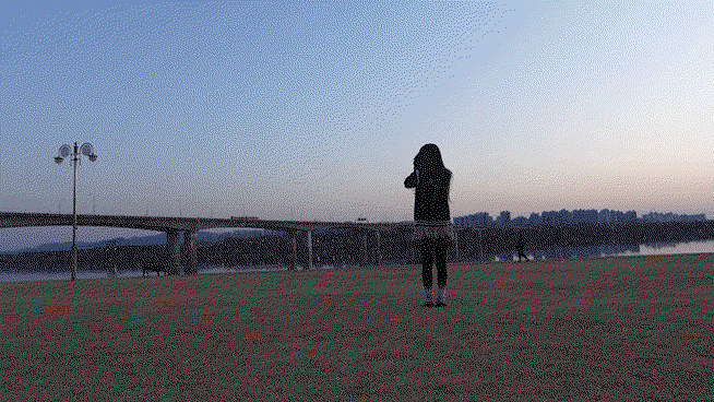 SZDkBl.gif