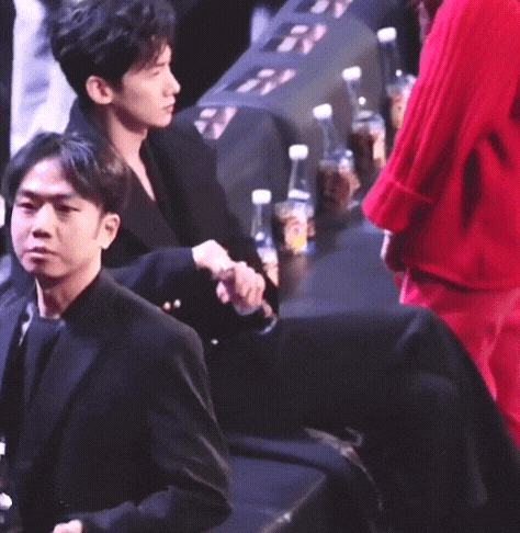 SjYtbk.gif