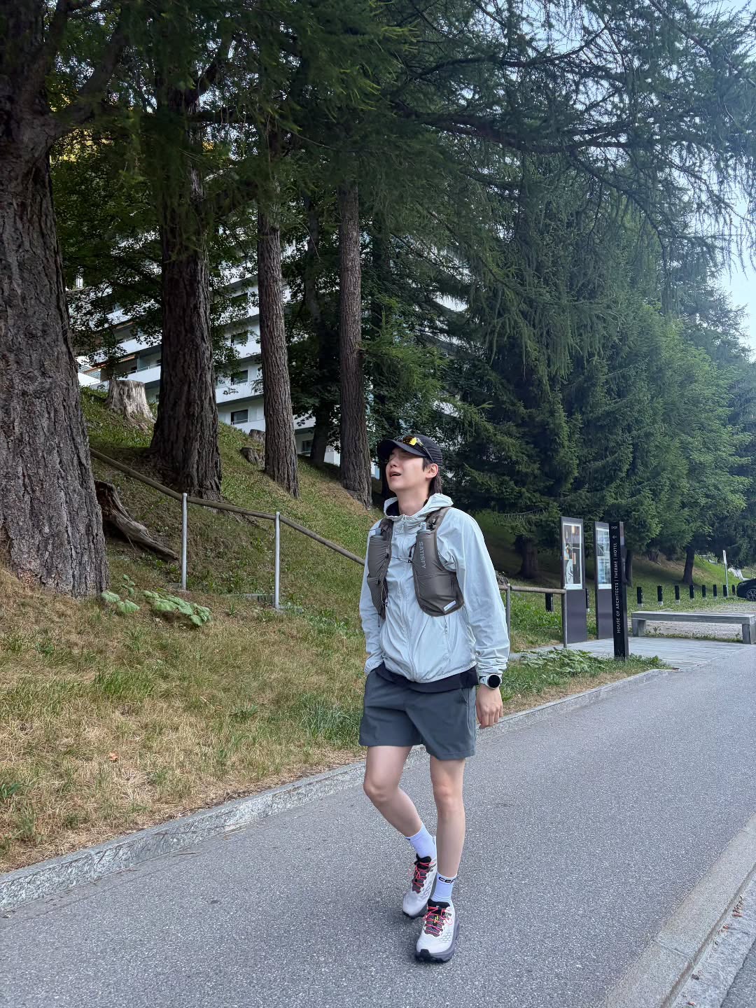SrjmsT