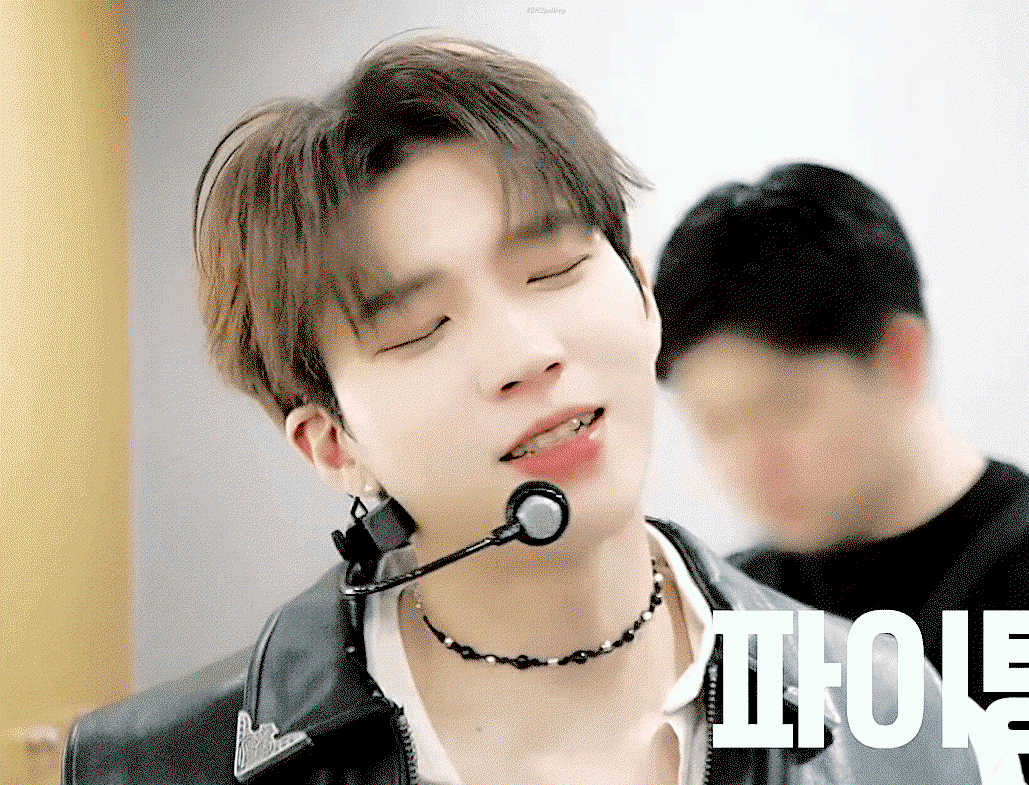 SyGxsz.gif