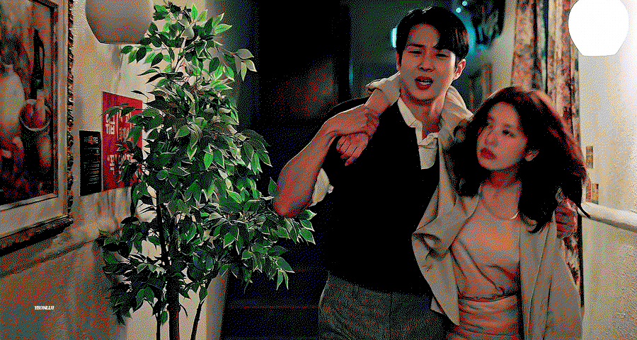 TGHyvF.gif