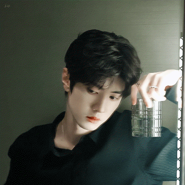 THROMF.gif