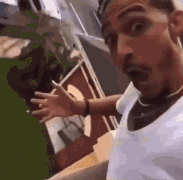 TQDQQU.gif