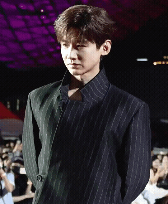TVwKoY.gif