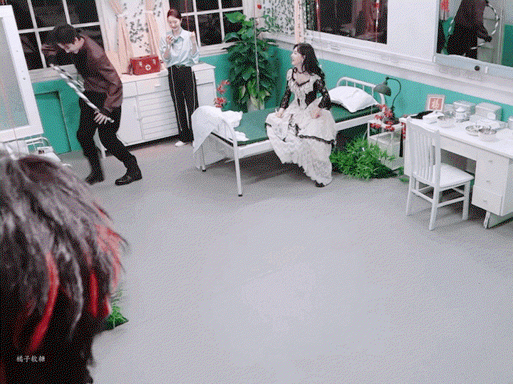 TXlOEc.gif