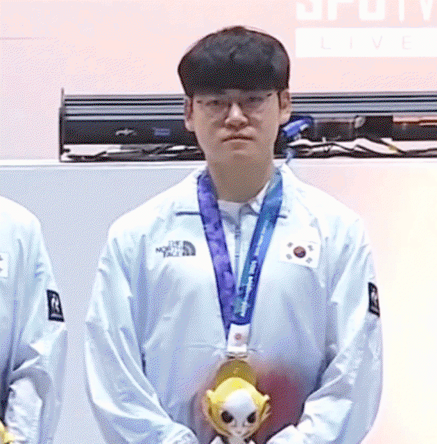 TZDLNQ.gif