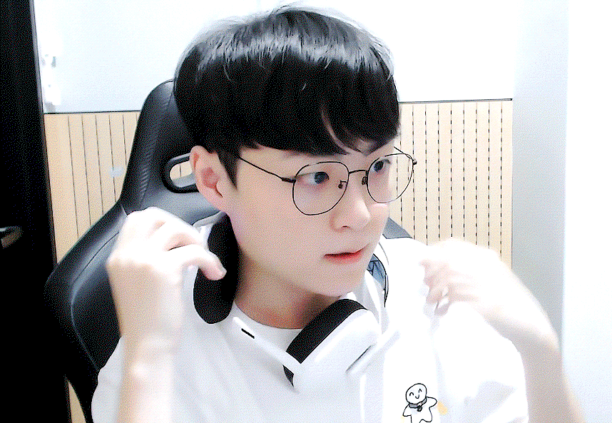 TgmIYy.gif