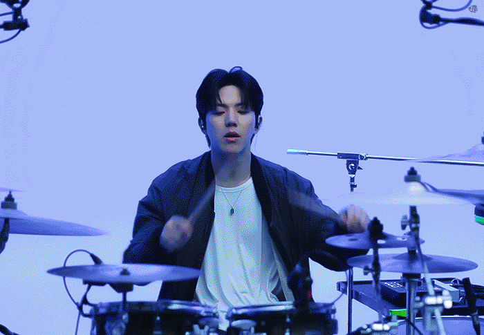 TgoIJv.gif