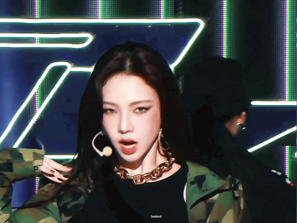 TqSlHK.gif