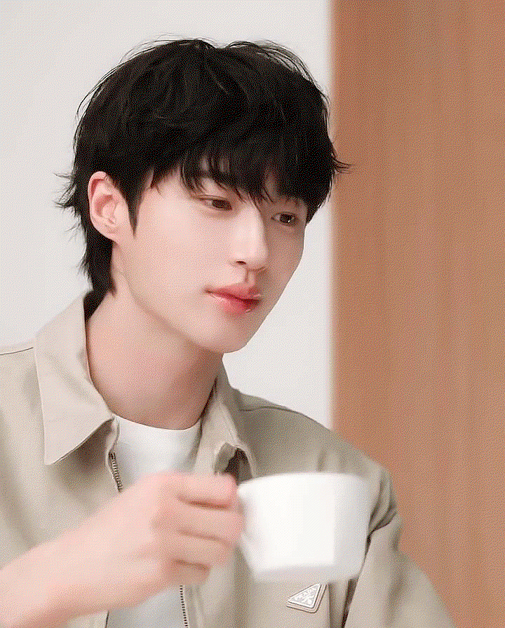 TtHoyI.gif