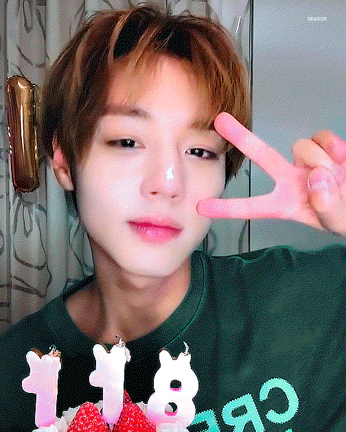 TyxcGH.gif