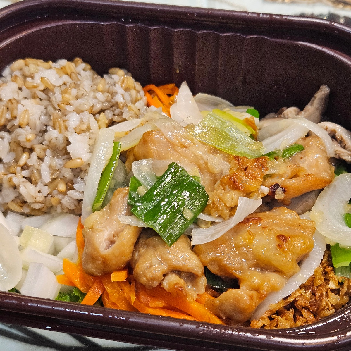 TzMPYn