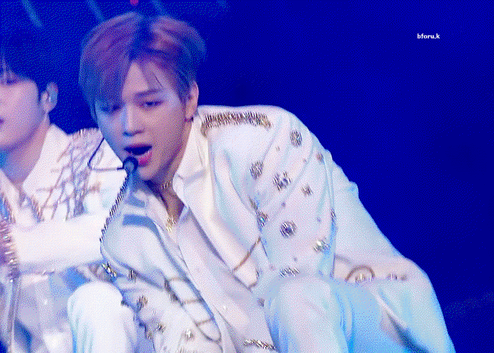 UBRclZ.gif