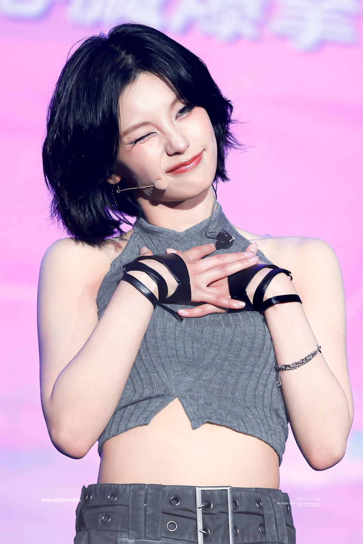 옞덩 윙크하는거 좋아함