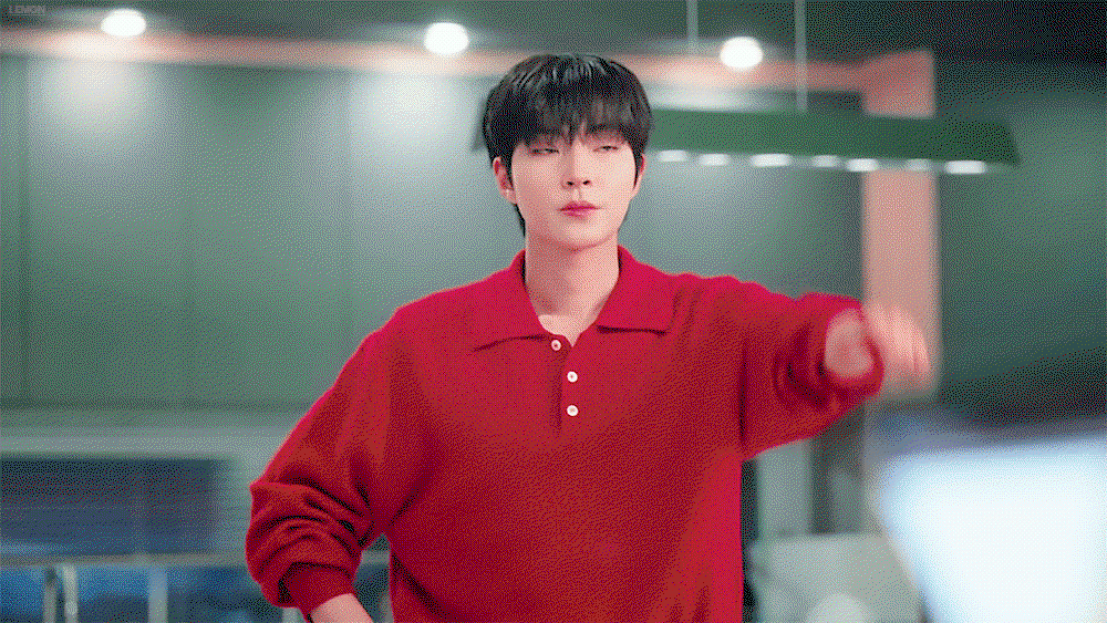 UJWHxA.gif