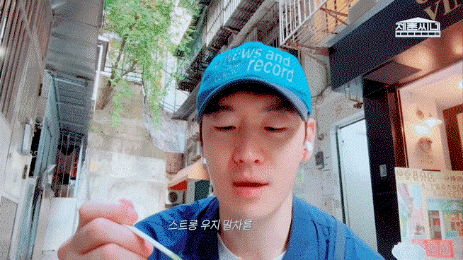 UKXFLV.gif