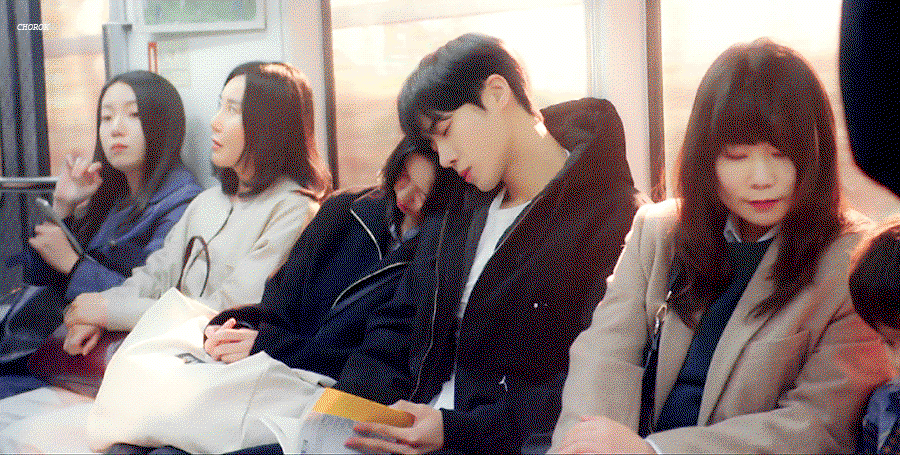 ULEAiH.gif