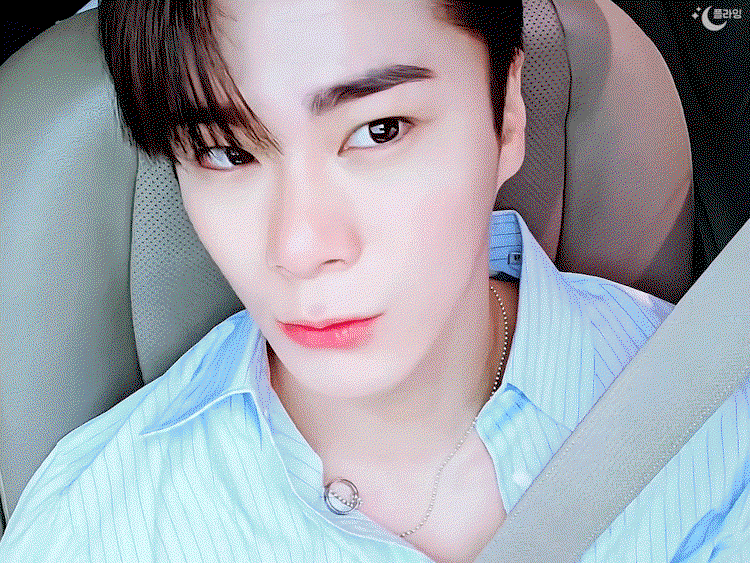 UScHzX.gif