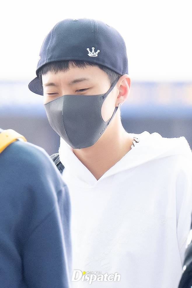 UXoxEM