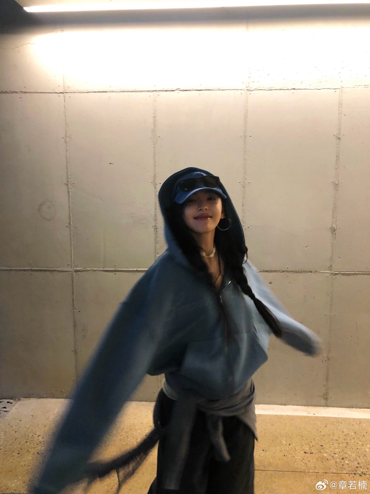 UZXfWy