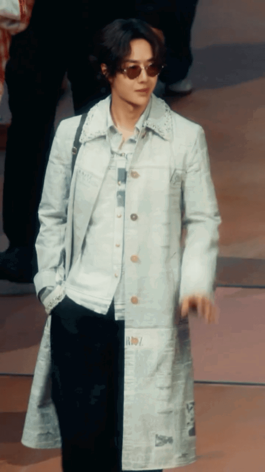 UZuVmg.gif