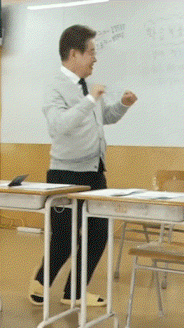 Ugcdfb.gif