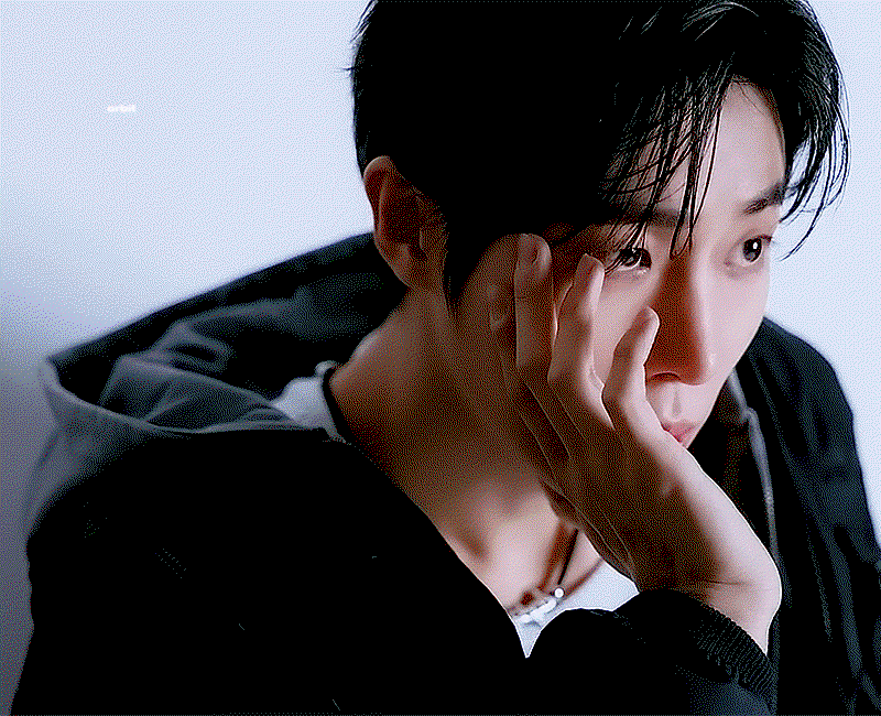 UjKnCG.gif