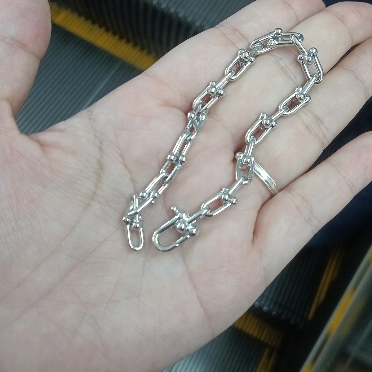 UlOxRL