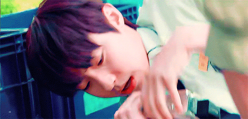 UlYCOK.gif