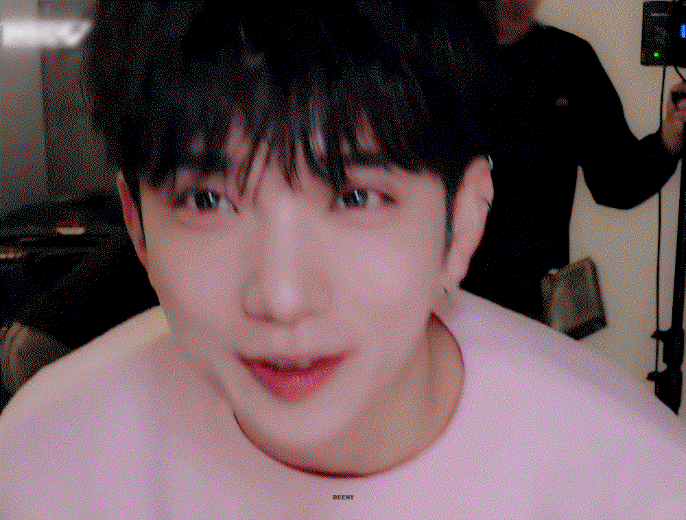 UpqZxN.gif