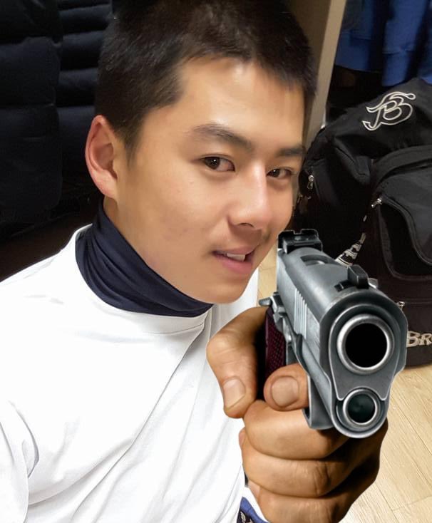 UwPQxH.gif