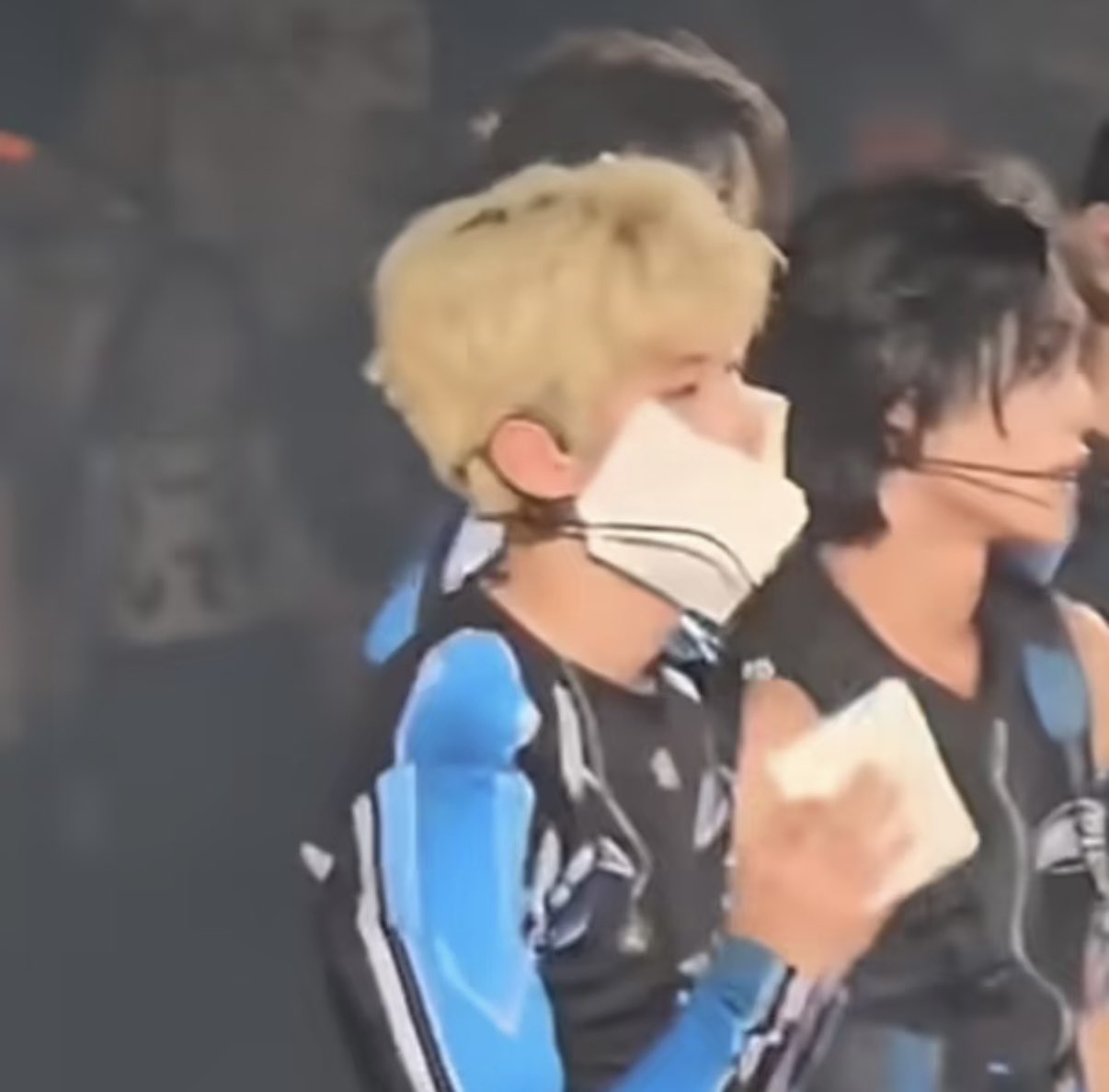 UwljSY