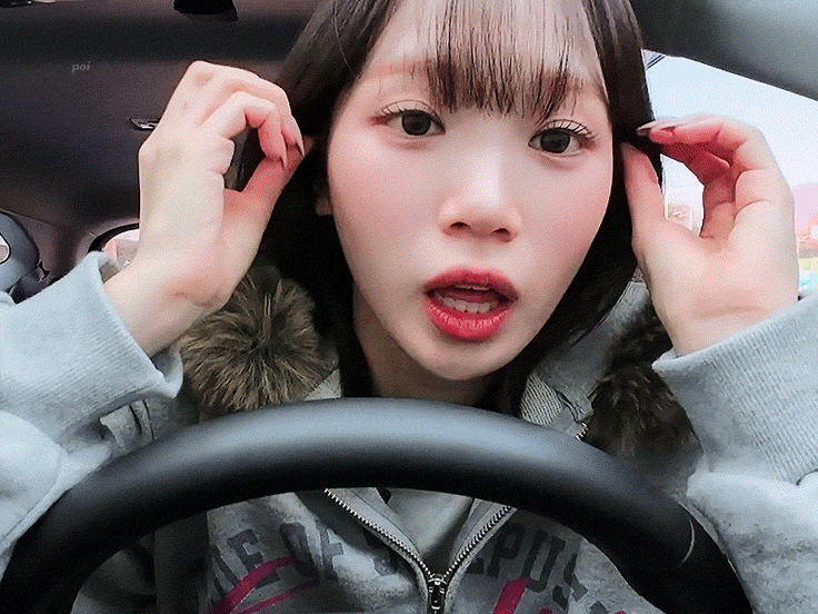 UxhCIe.gif