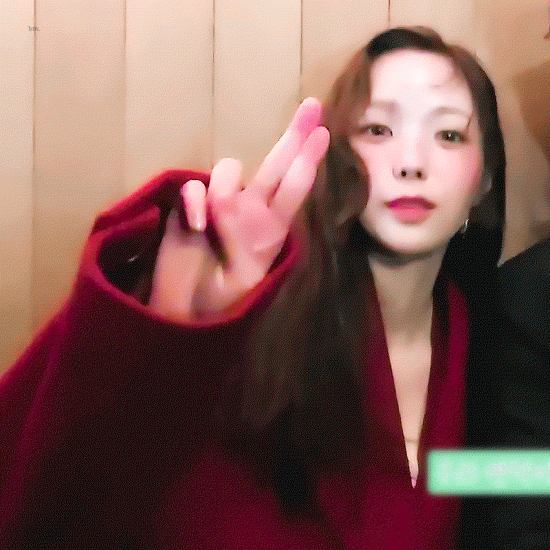 VHBbeo.gif