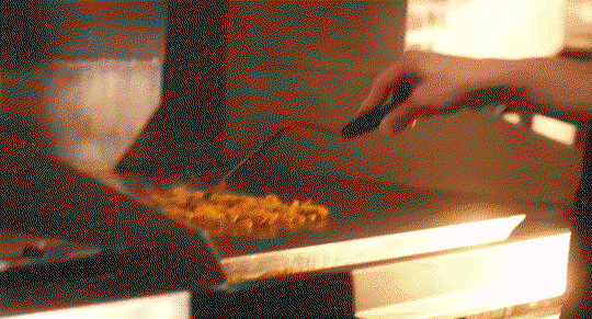 VKIZzR.gif