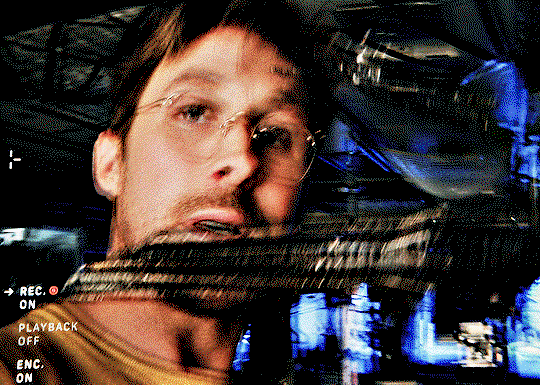 VkaBIZ.gif