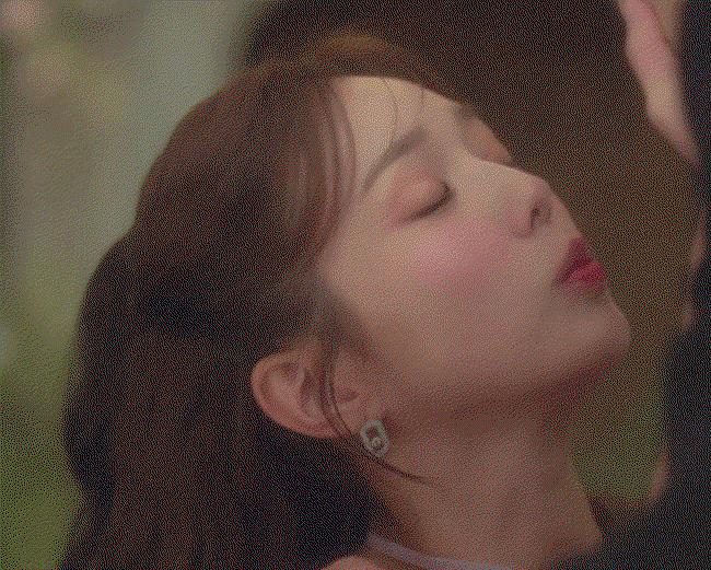 VmlxKm.gif