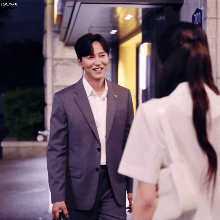 VvkKjp.gif