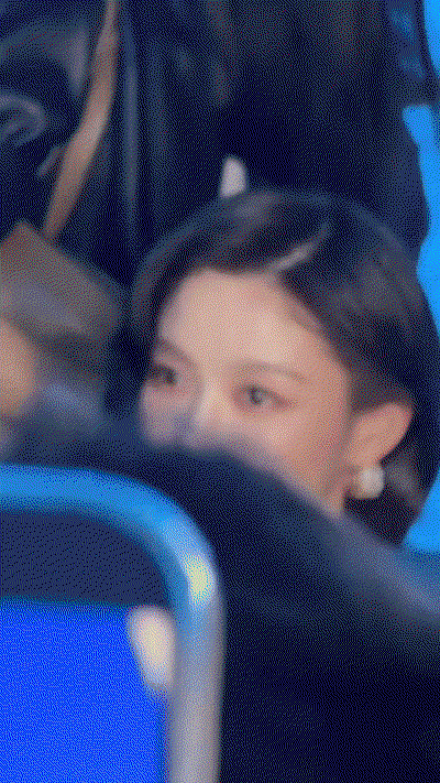 VyOHWM.gif