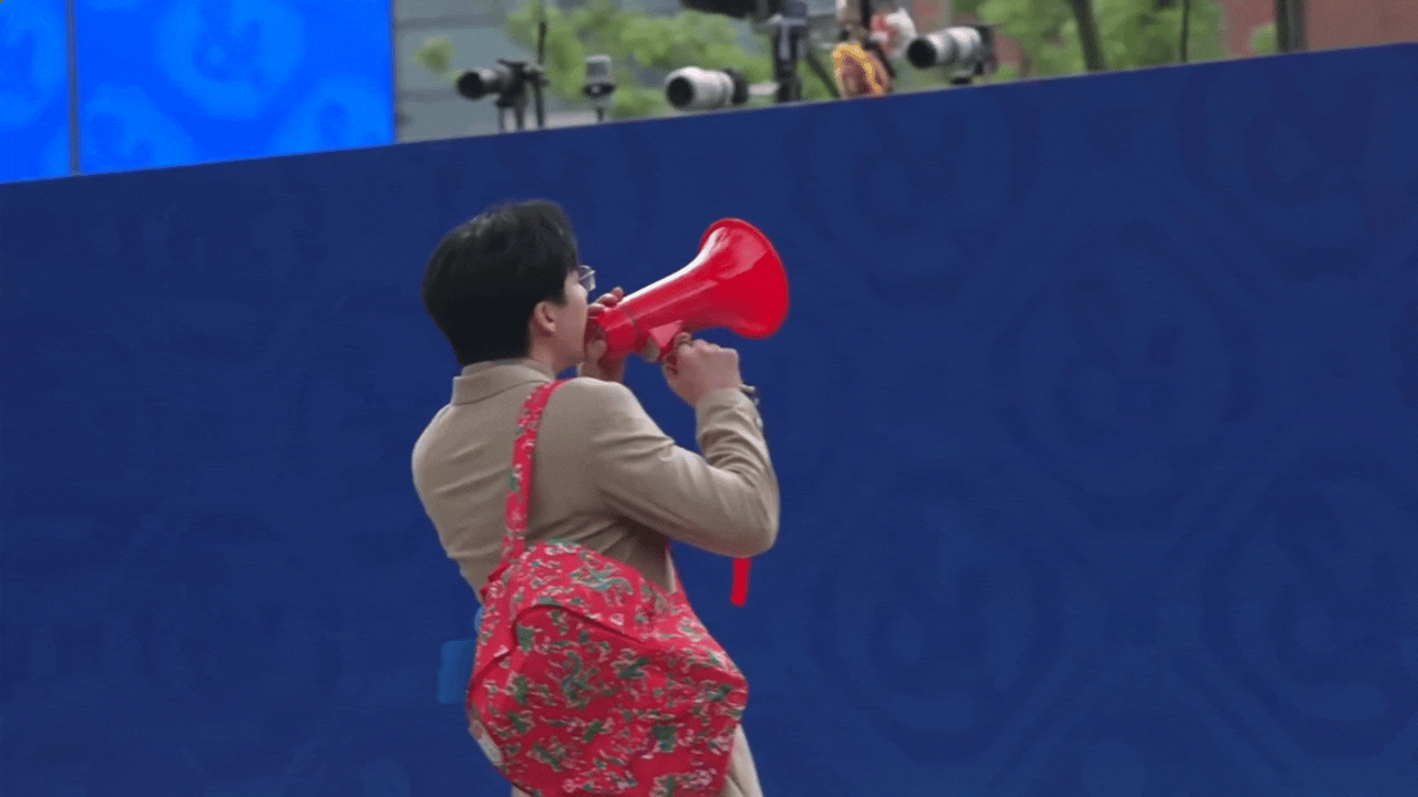 VySjyU.gif