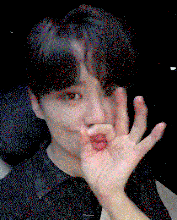 VzMCkm.gif