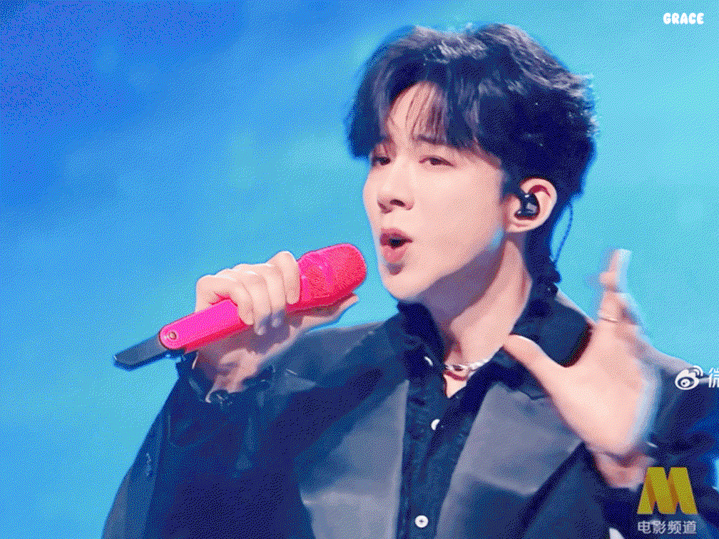 WFhheW.gif
