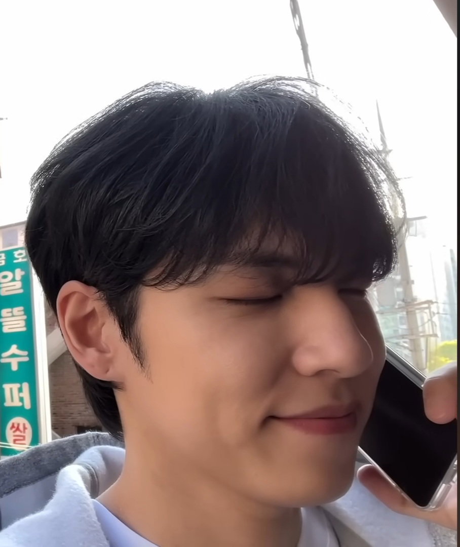 WHQMyf