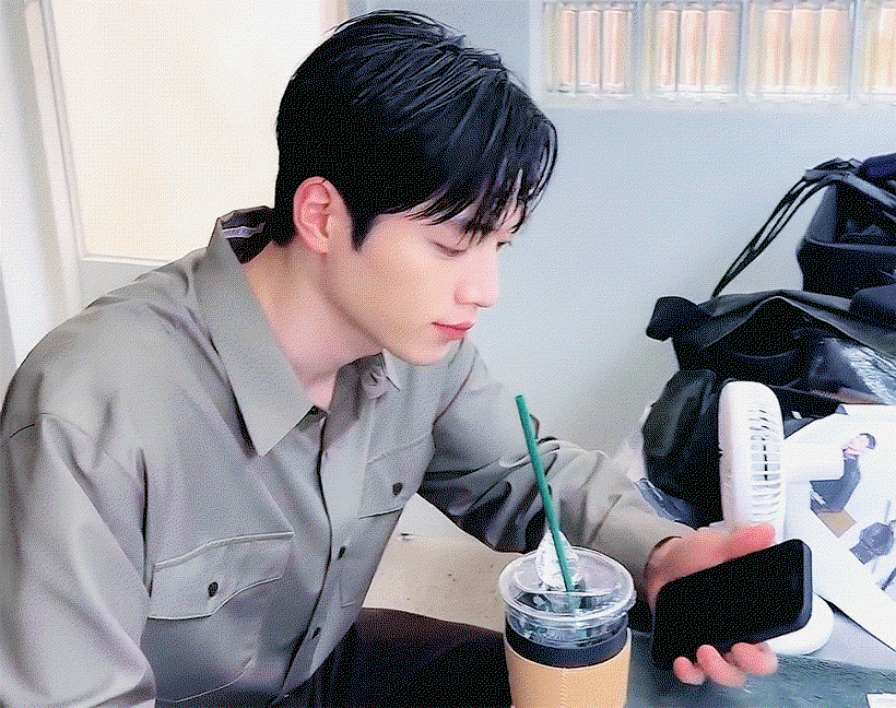 WJSDdO.gif