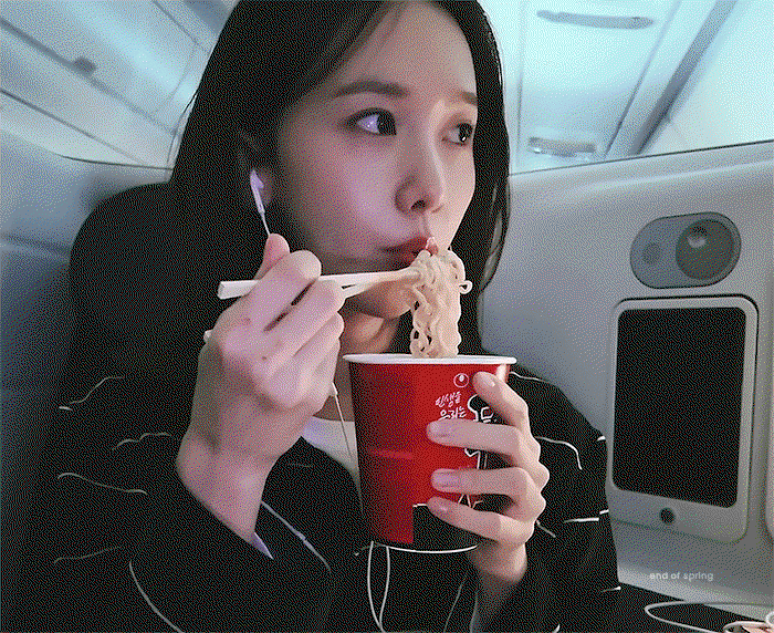 WKjear.gif