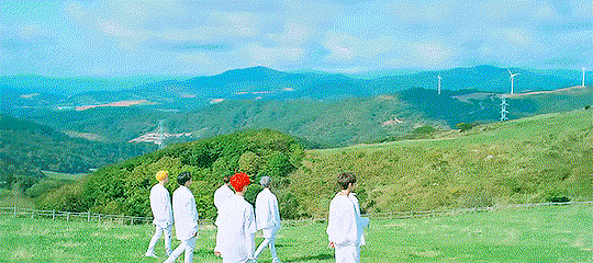 WSzaCa.gif