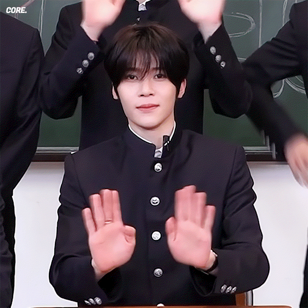 WUOmyW.gif