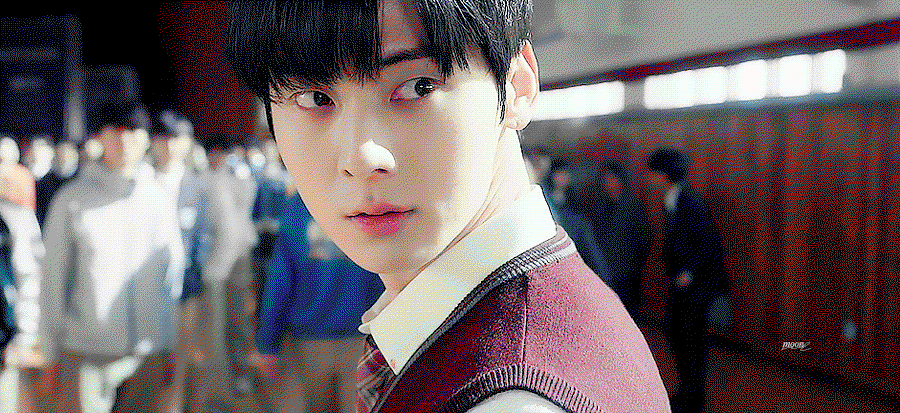 WUPqXT.gif