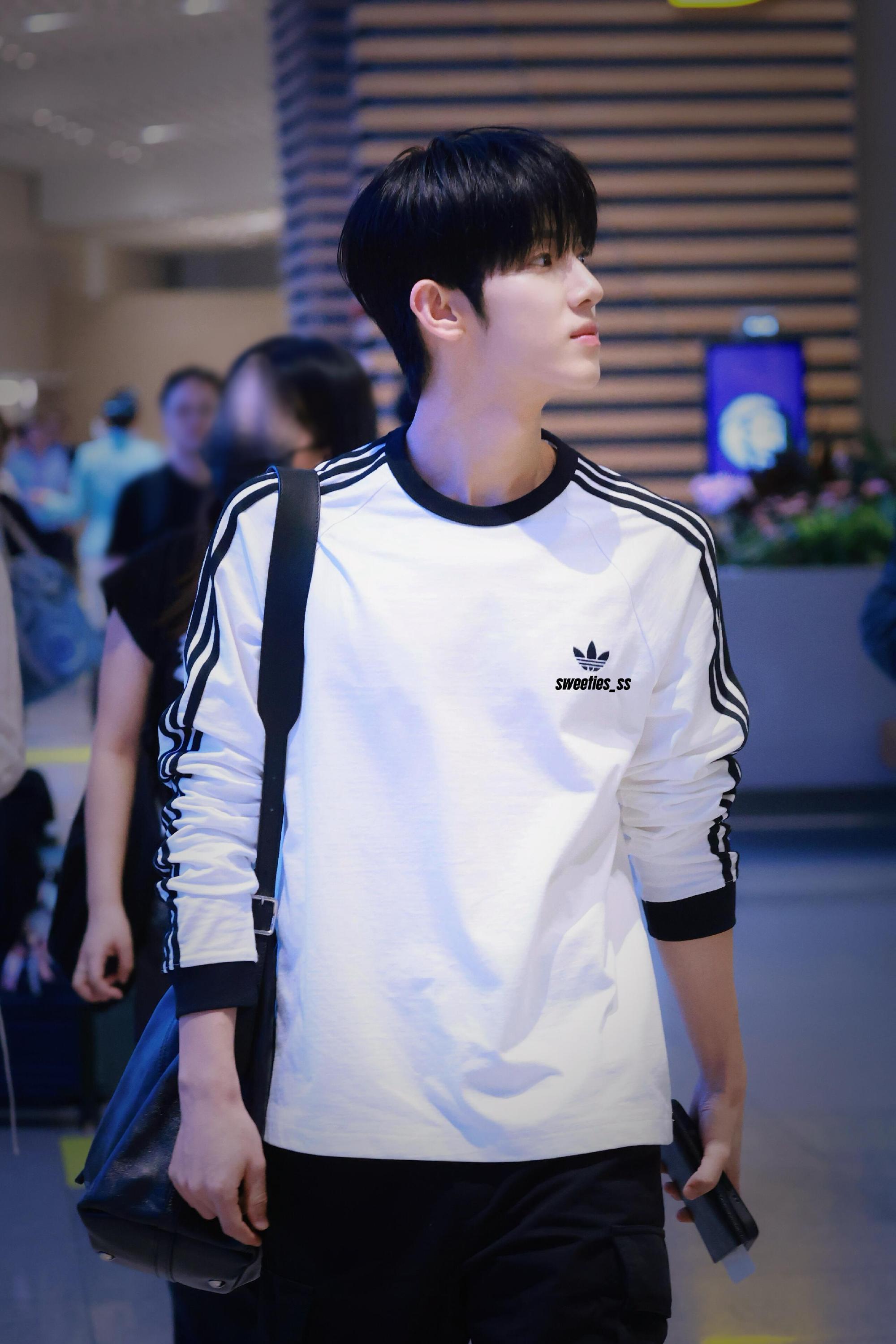 WYElTt
